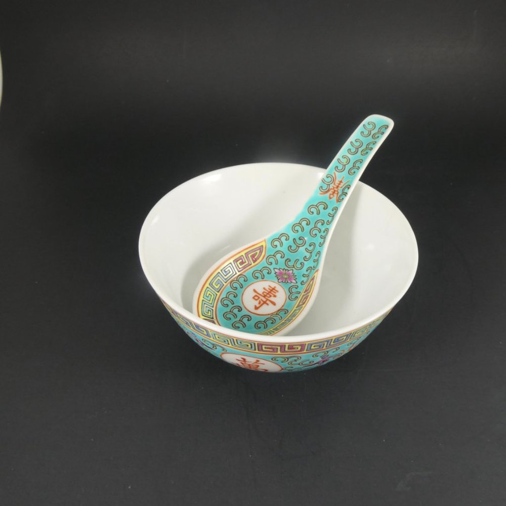 Bowl Authentic Hand-painted Chinese Porcelain Flower Pattern with Matching Spoon